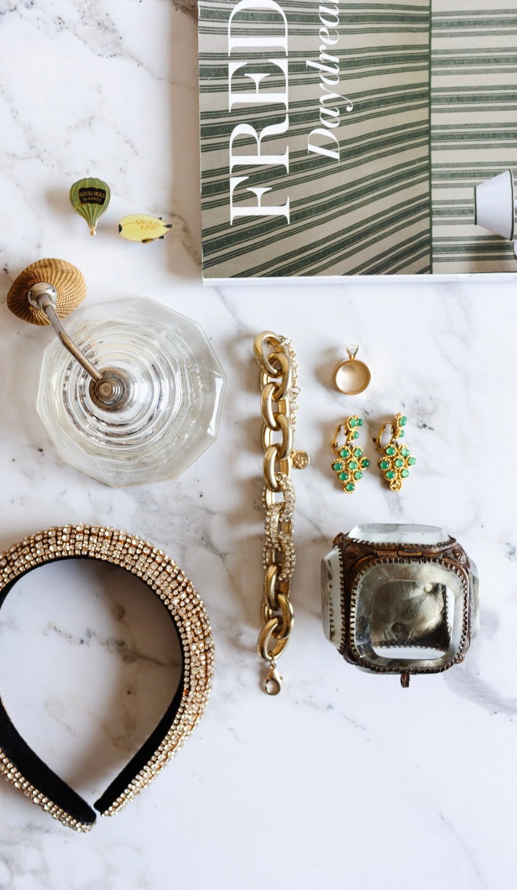 Vintage European trinkets and small decorative treasures from French and Belgian markets, curated by Très Joliette.