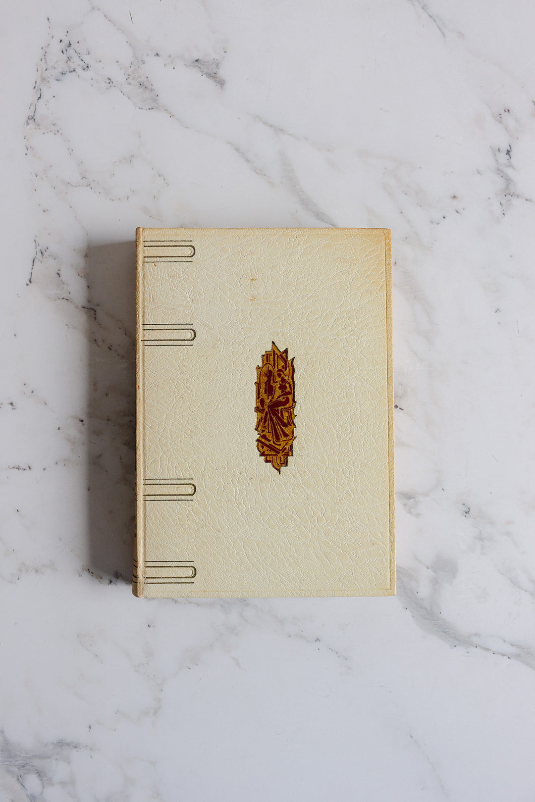 vintage hardcover Dutch house and home decorative books, set of 3