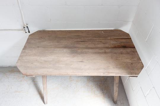 19th century English pine tavern table