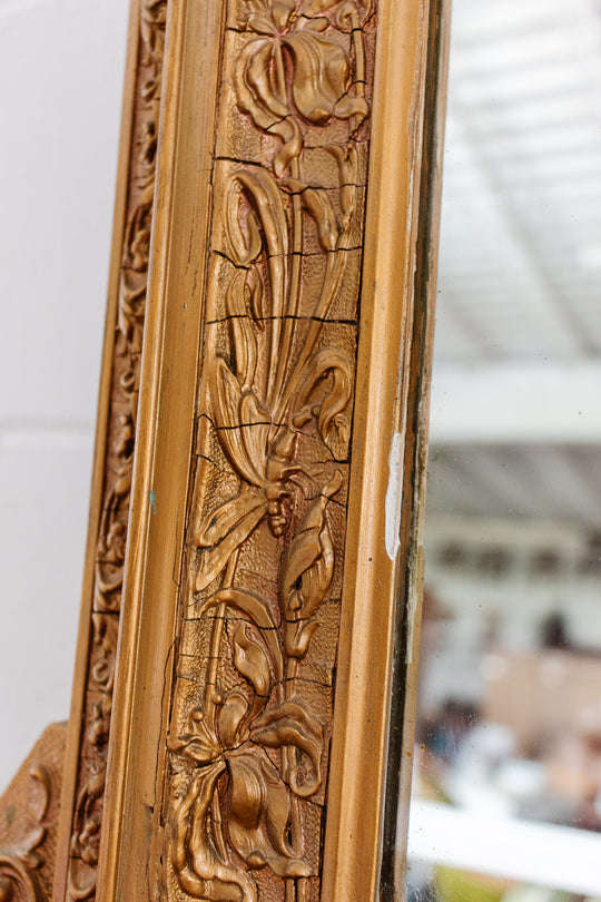 19th century Louis XV gilt mirror