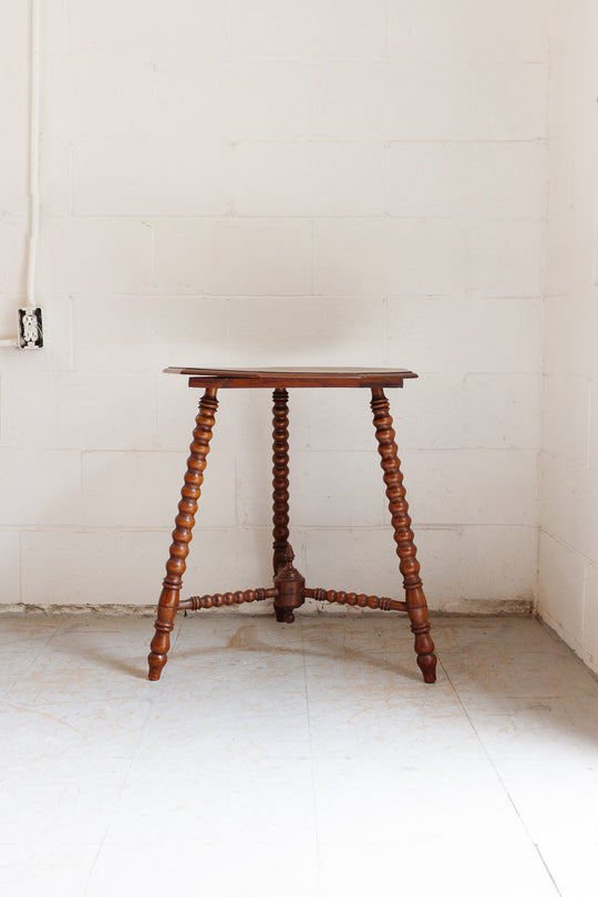 19th century Dutch large oak bobbin side table