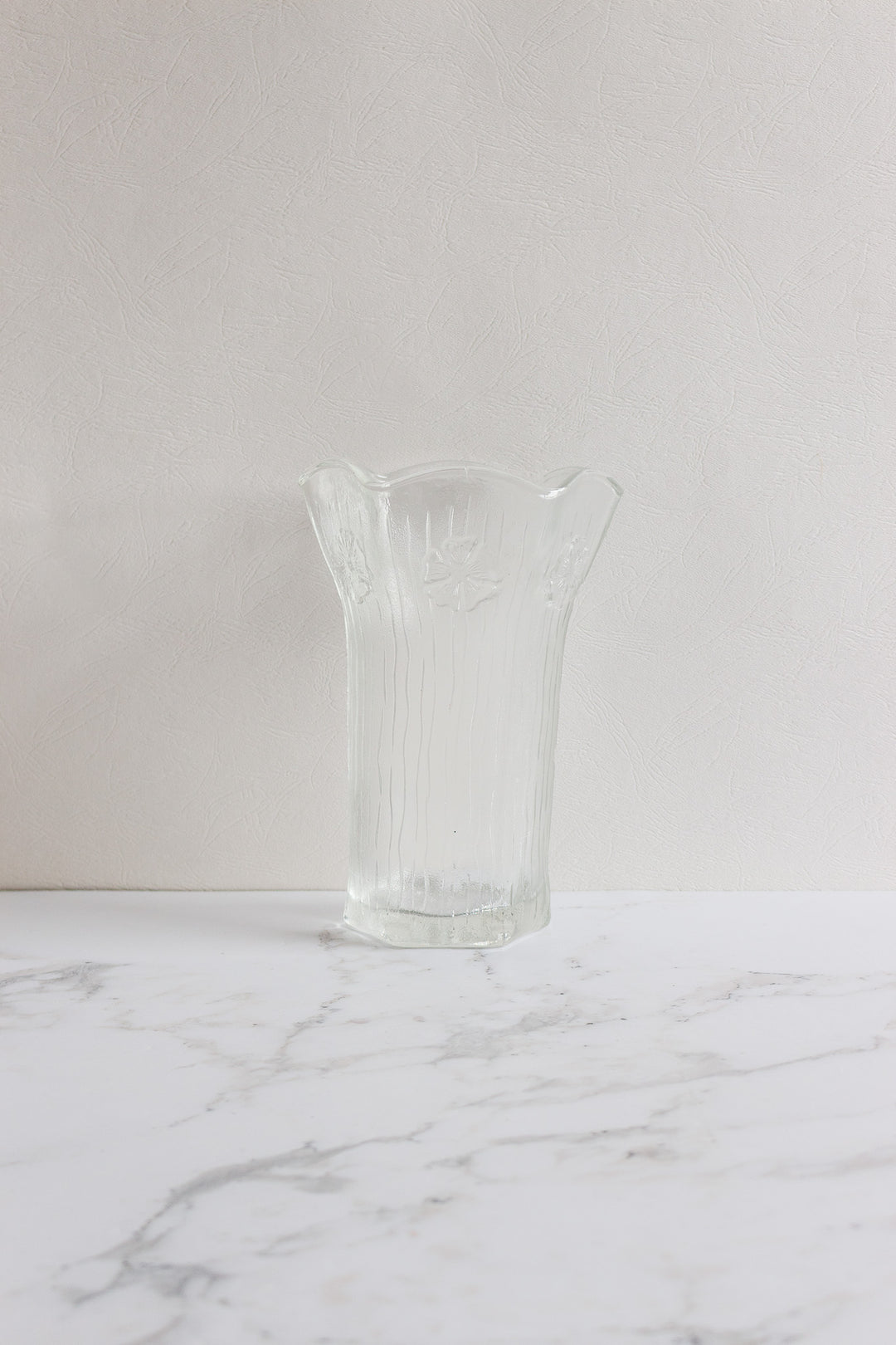vintage italian embossed glass vase