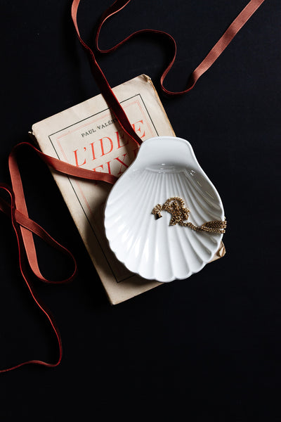vintage english lord nelson pottery shell catch all