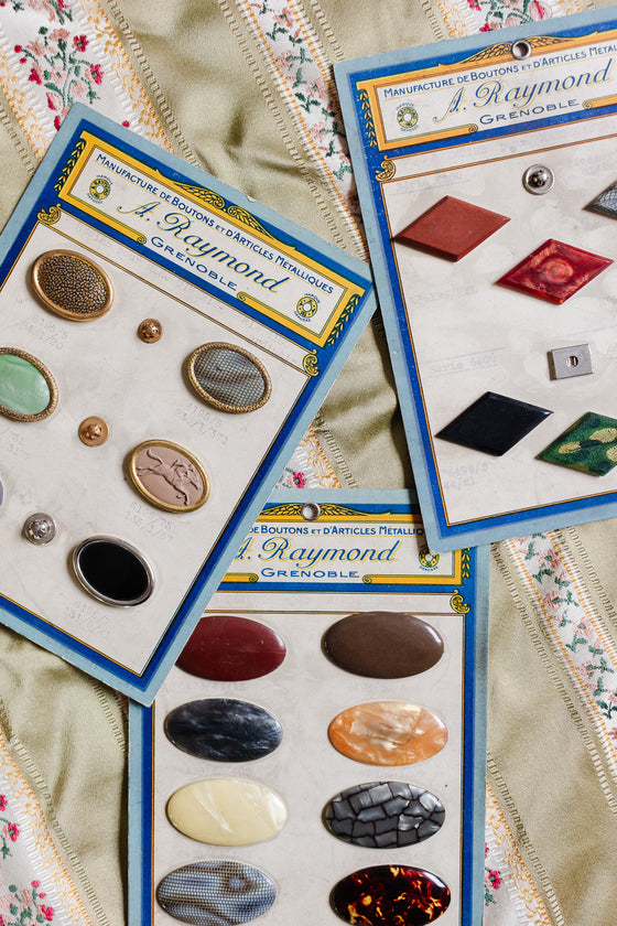 1920s antique A. Raymond buttons – grenoble