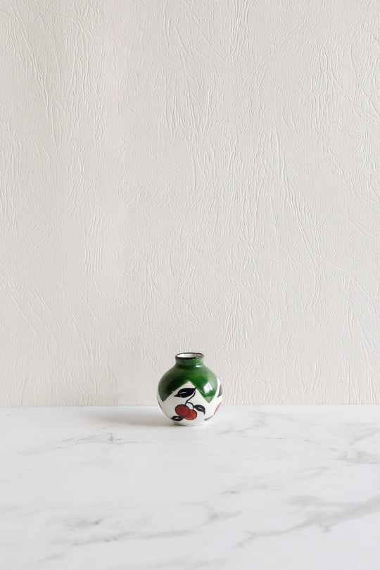 1920s limoges petite vase "avec cerises"