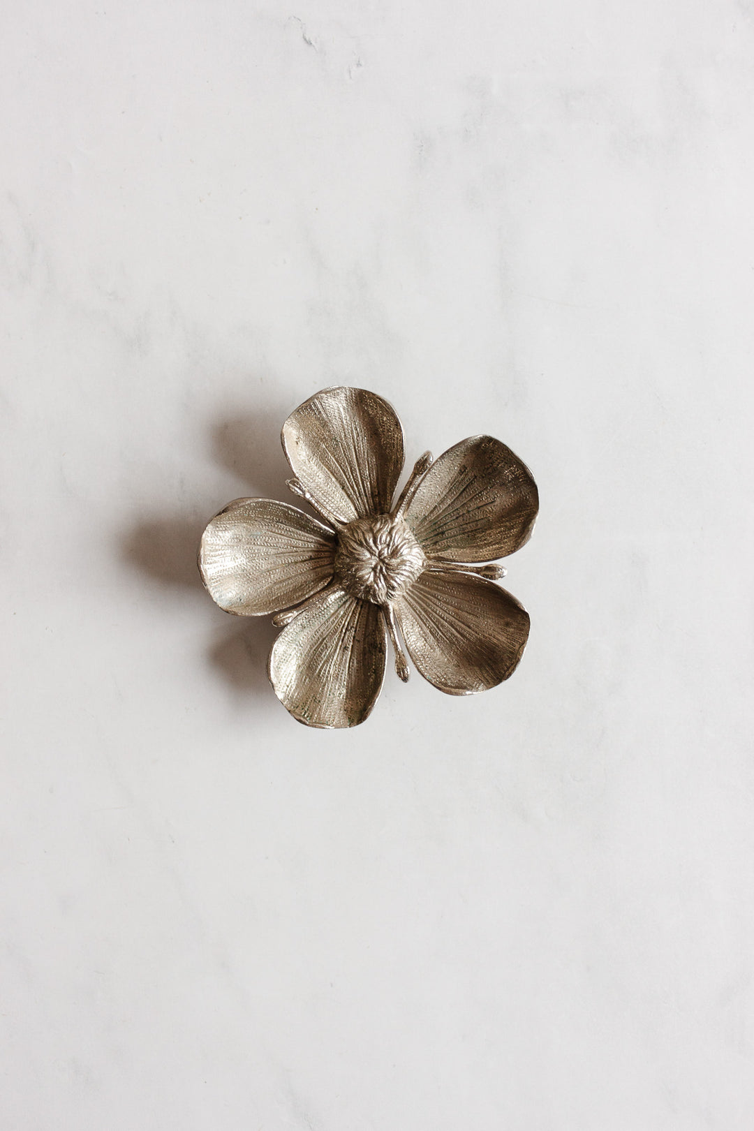 1970s Italian white brass lotus sculptural ashtray, in the style of Gucci
