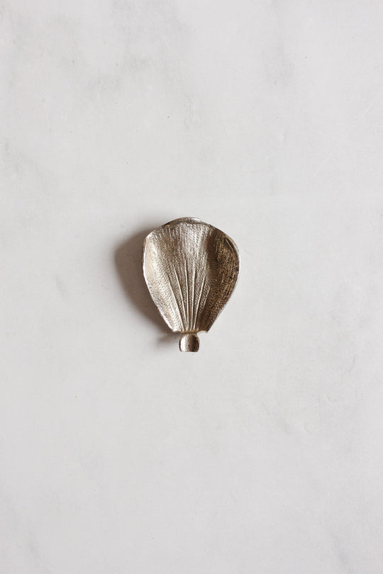 1970s Italian white brass lotus sculptural ashtray, in the style of Gucci
