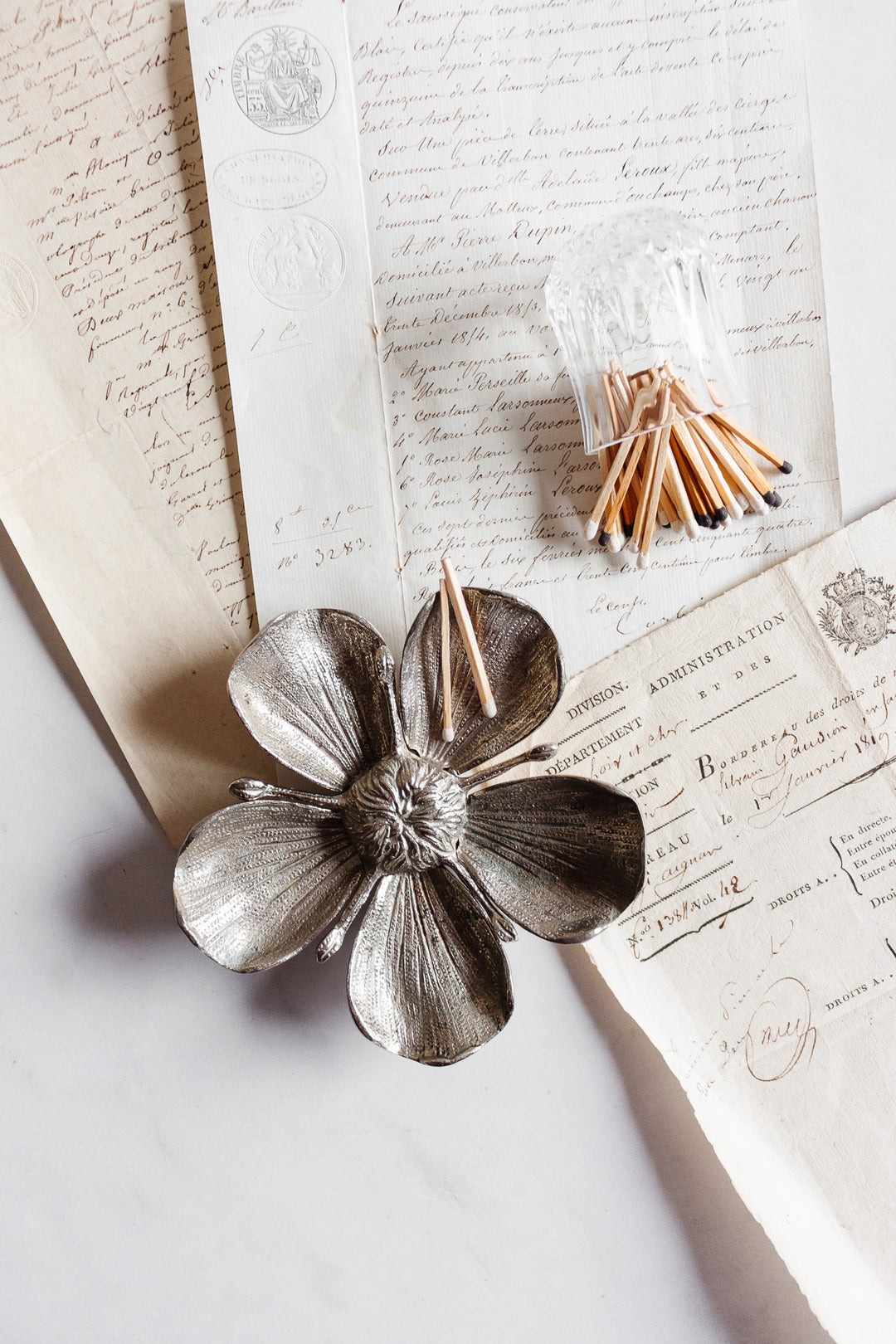1970s Italian white brass lotus sculptural ashtray, in the style of Gucci