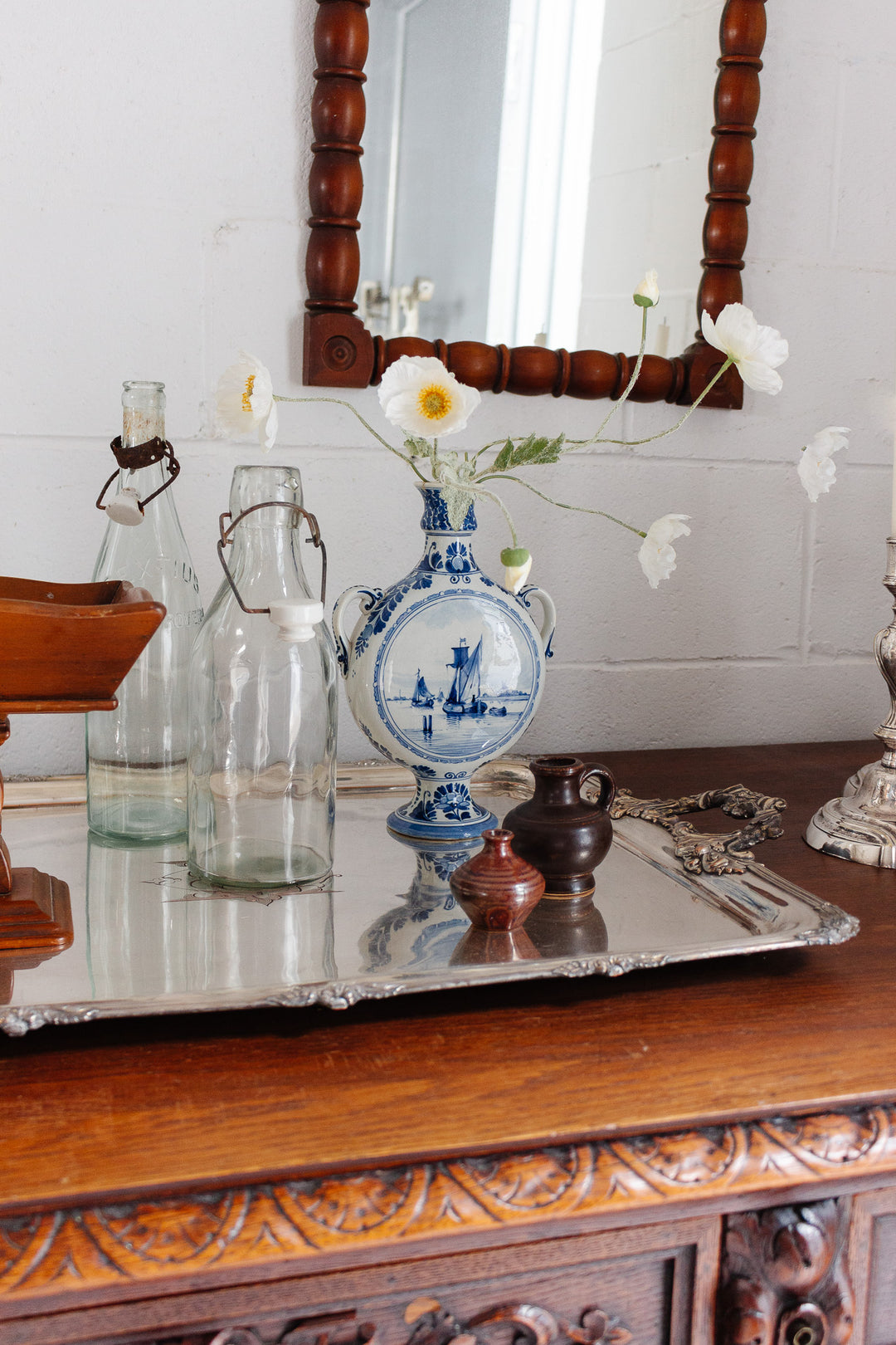 19th century Joost Thooft & Labouchere for Porceleyne Fles Delft ware vase