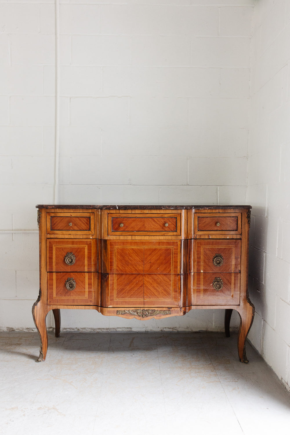 19th century french kingwood louis xv marble topped commode