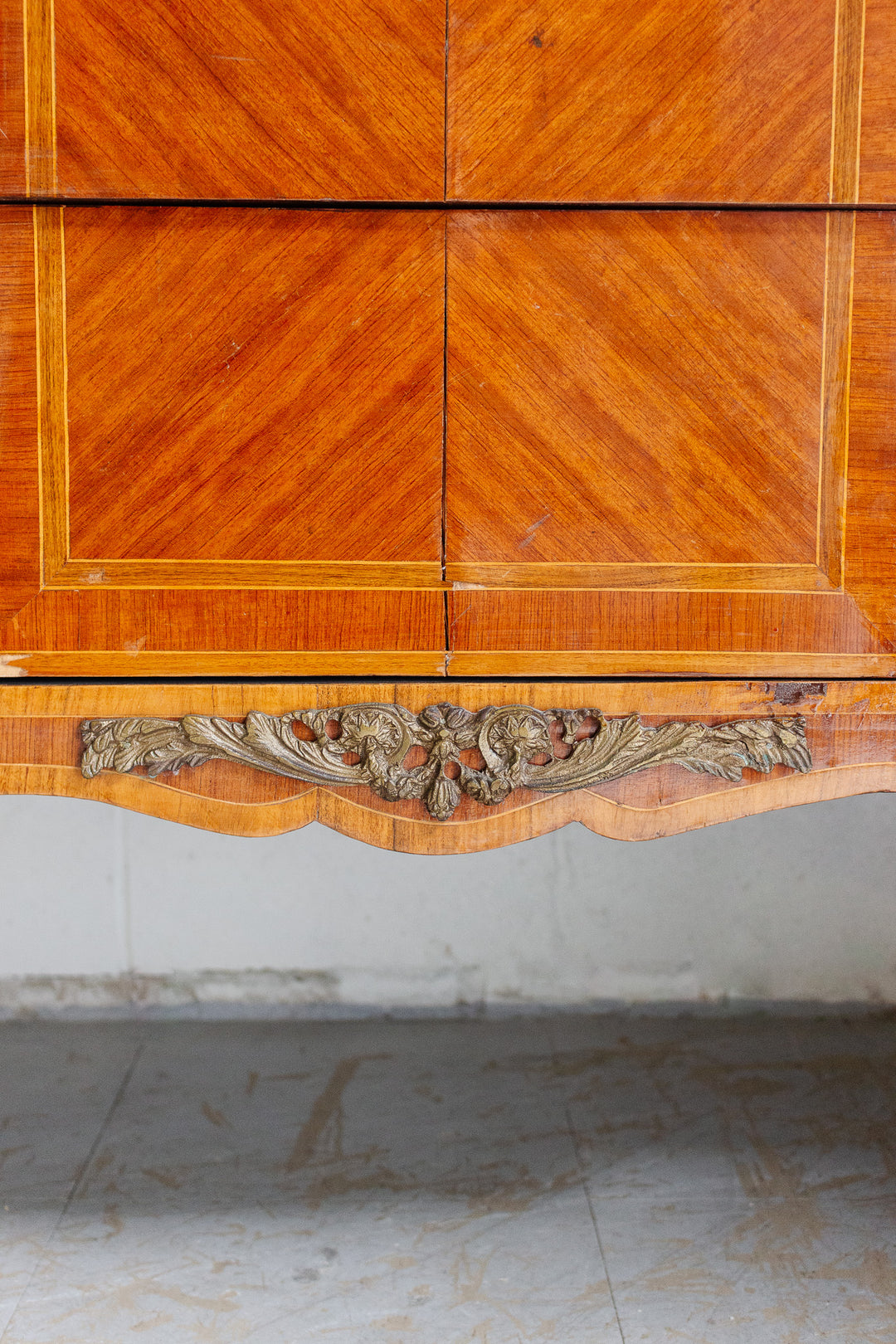 19th century french kingwood louis xv marble topped commode