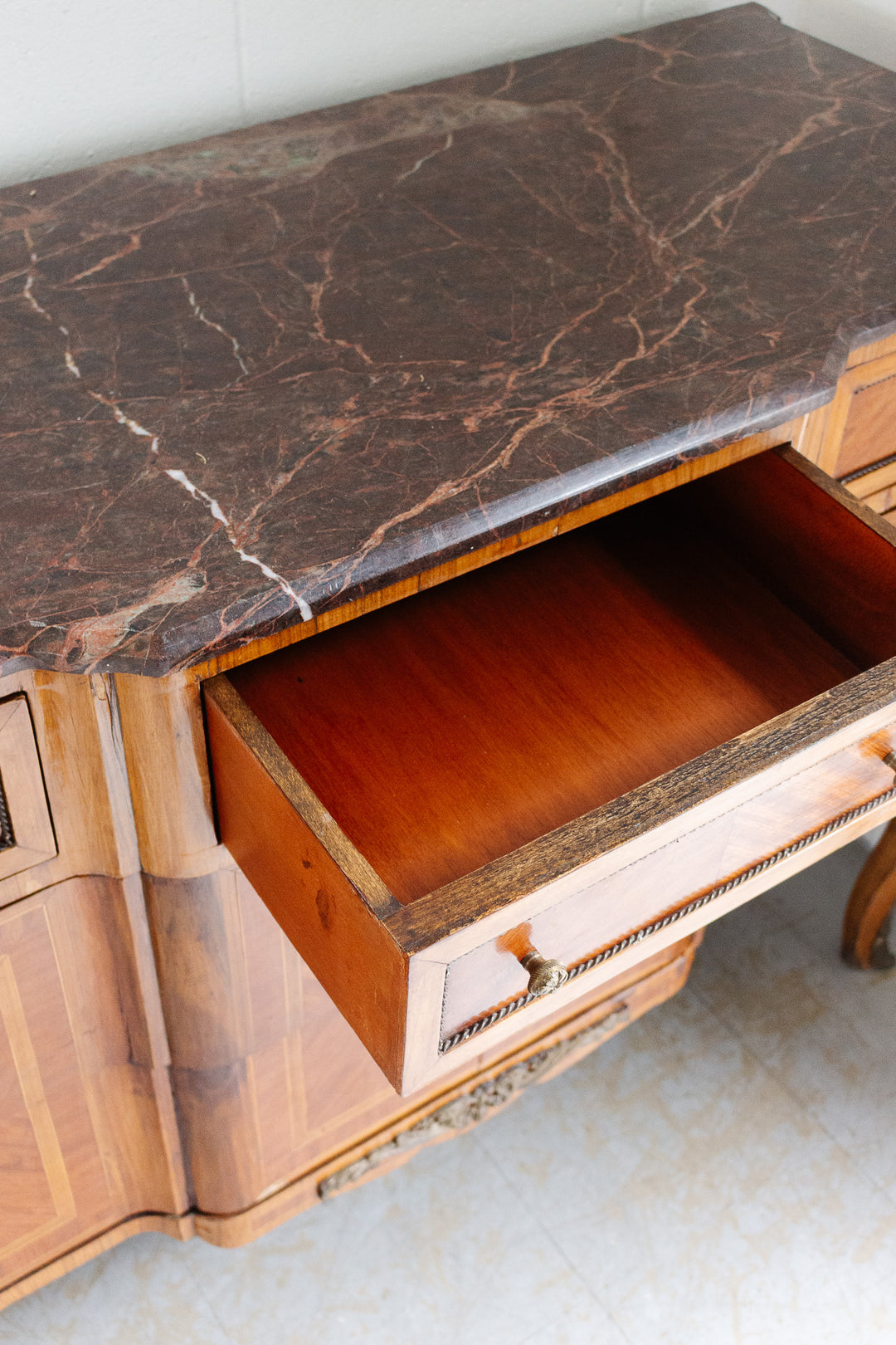 19th century french kingwood louis xv marble topped commode