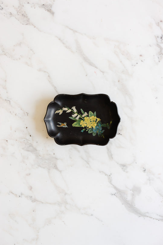 19th century Napoleon III papier mâché dish