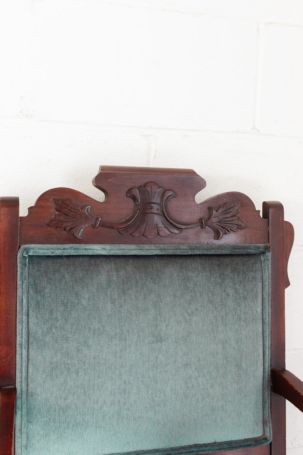 antique english Eastlake parlour chair