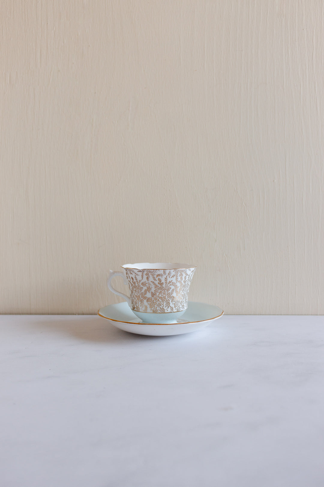 vintage royal vale gold chintz teacup