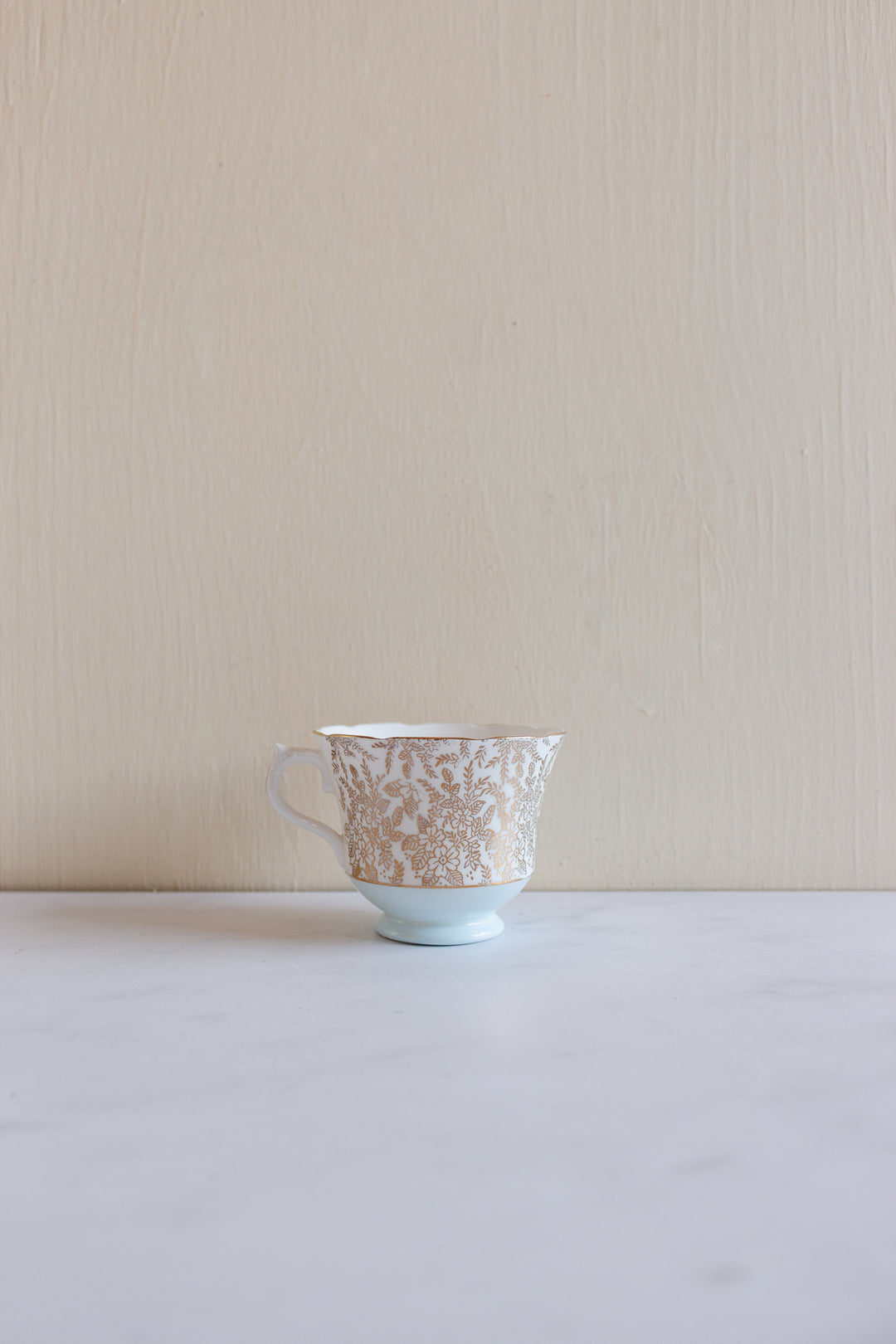 vintage royal vale gold chintz teacup