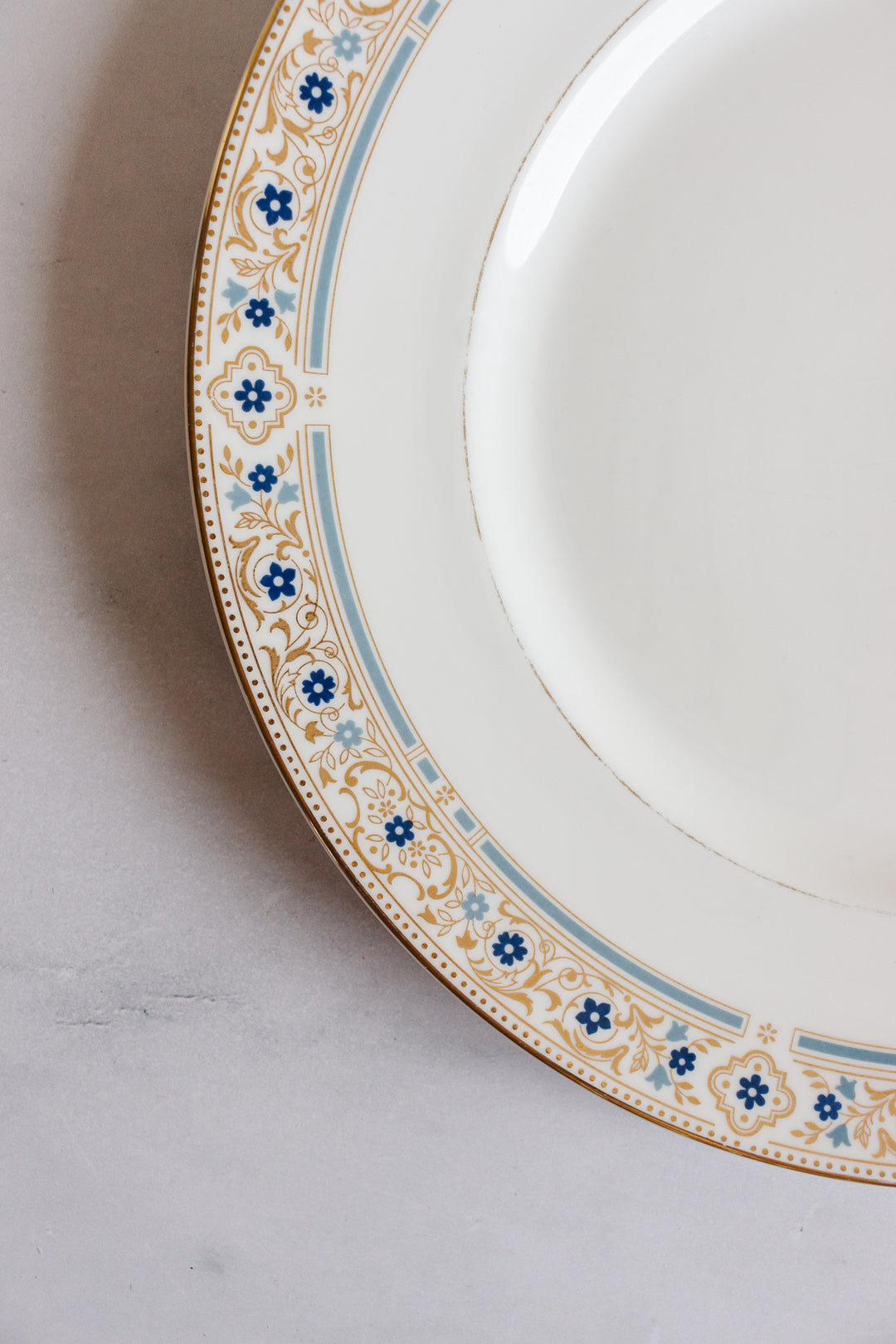 vintage royal doulton "empress" plate set