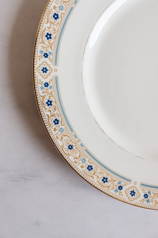 vintage royal doulton "empress" plate set