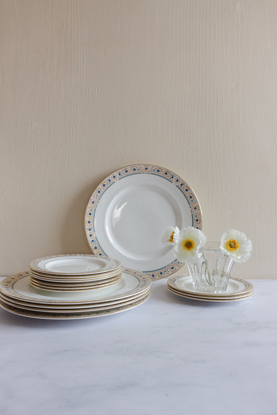 vintage royal doulton "empress" plate set