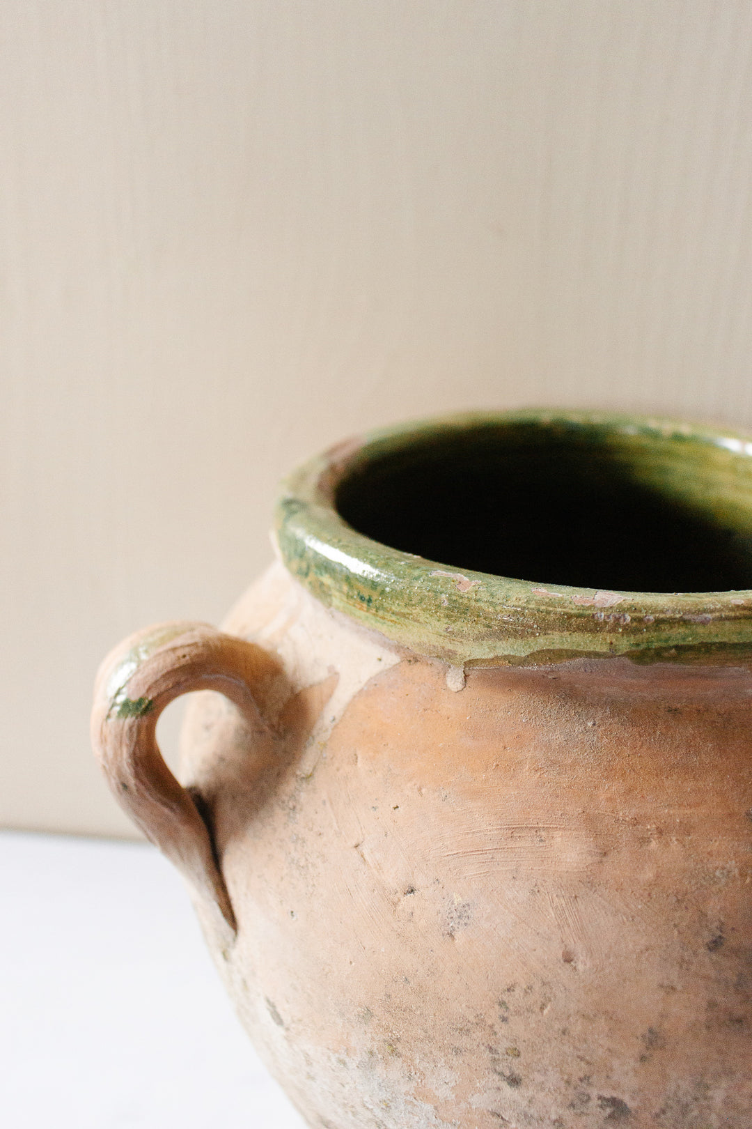 19th century Provençal terra cotta pot