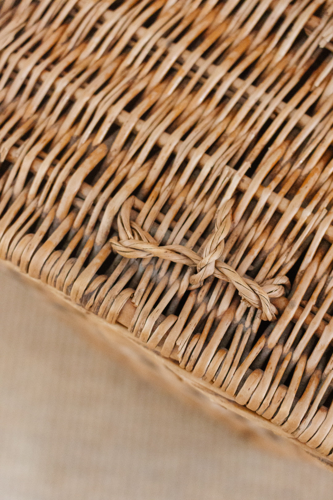 vintage french woven boulangerie baguette panier