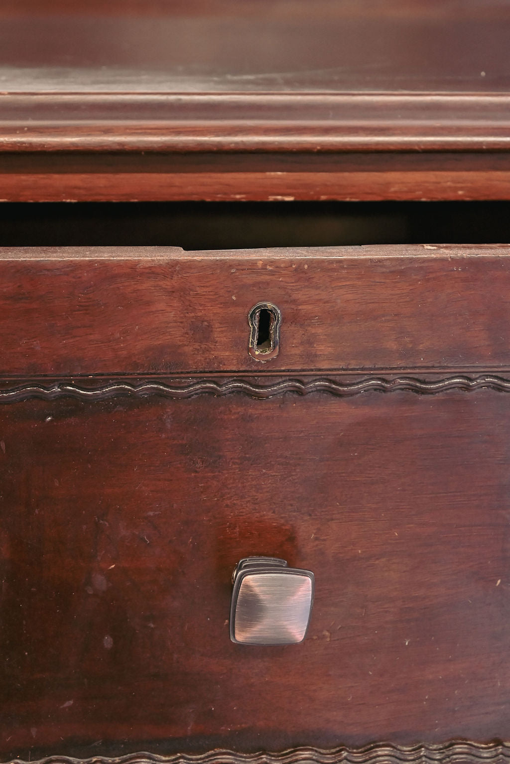 antique english chest of drawers