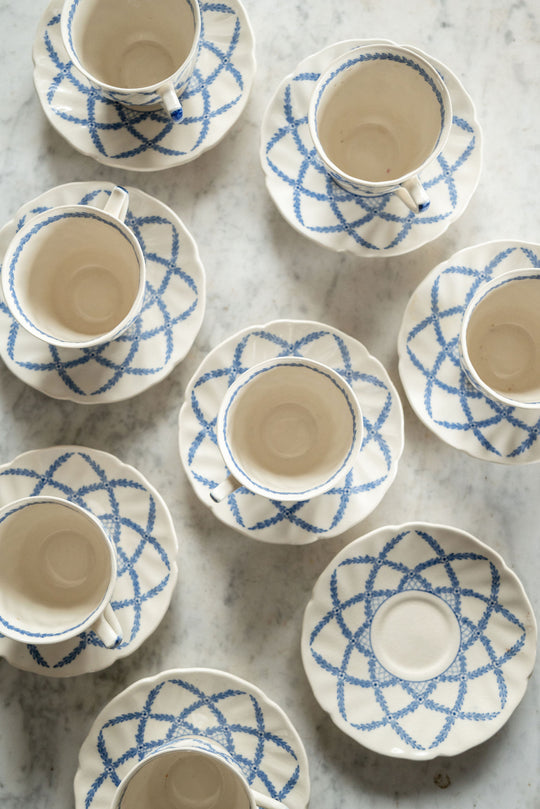vintage royal doulton "romney" tea cups and saucers