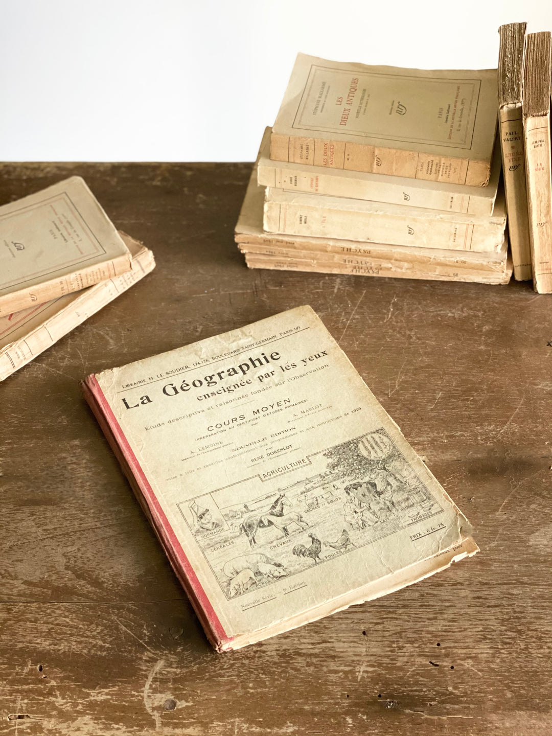 vintage French textbook, “la geographie” 1923