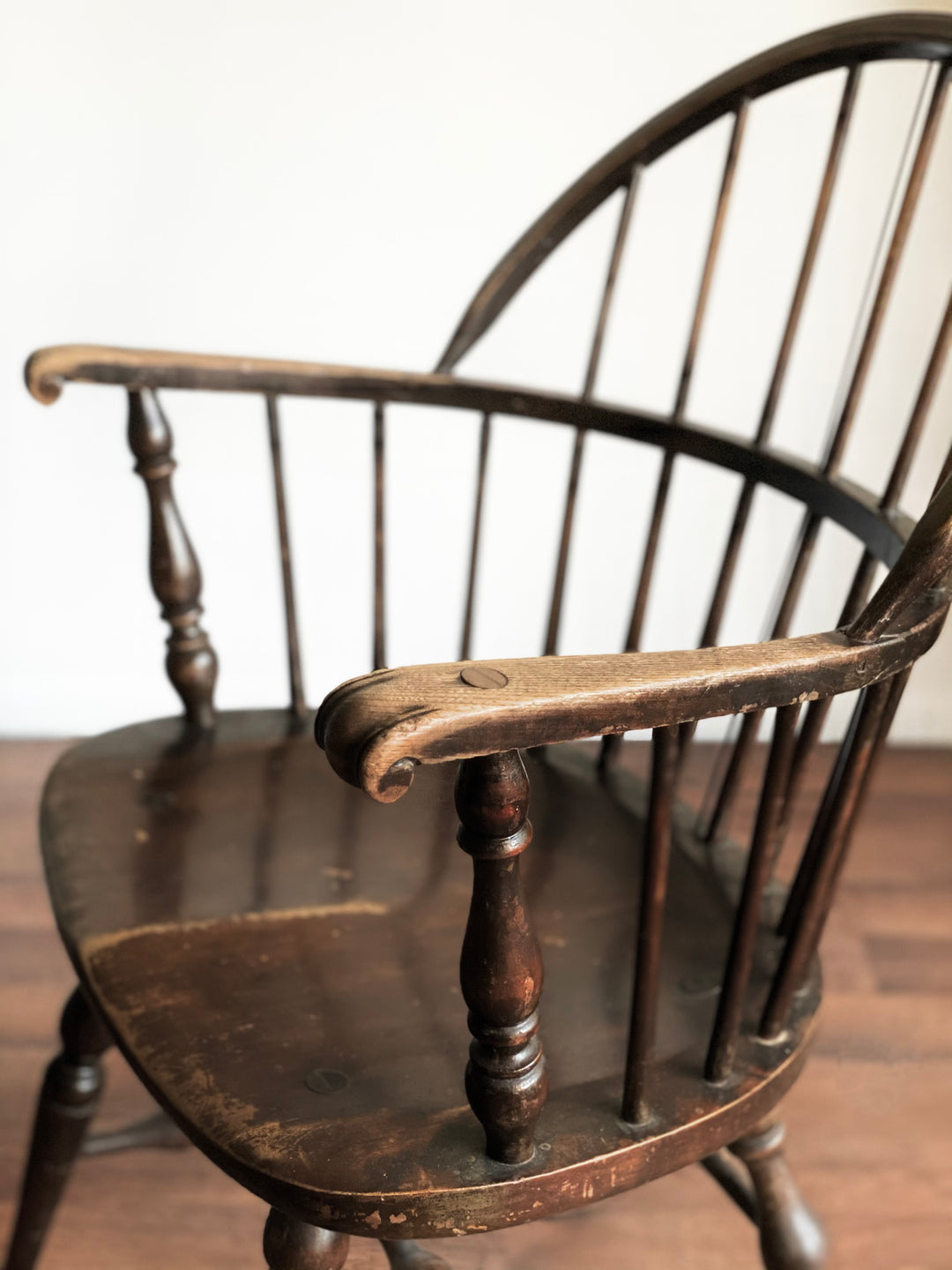 antique sack back windsor chair