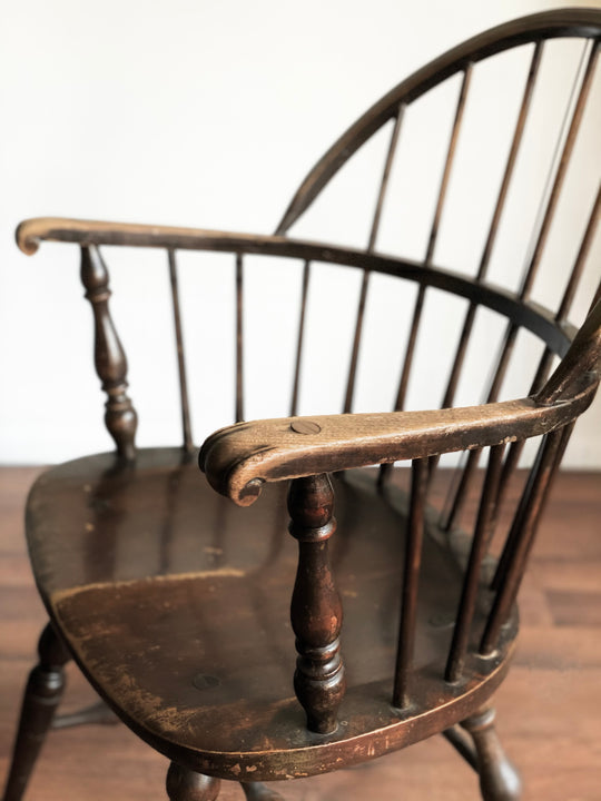 antique sack back windsor chair
