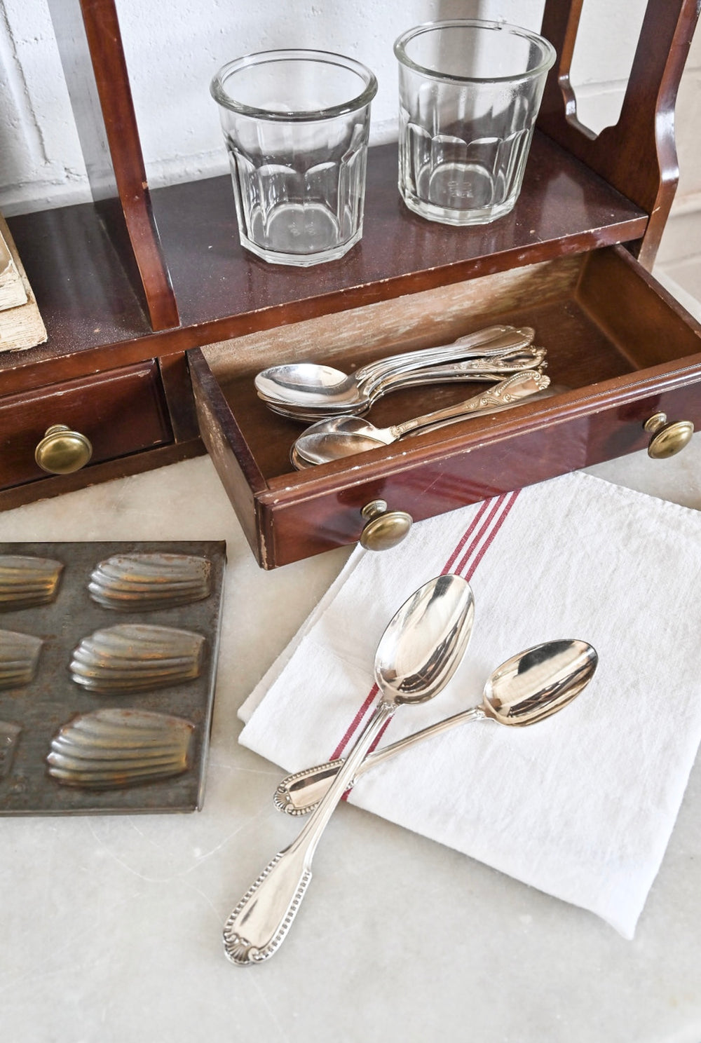 vintage hanging wall shelf