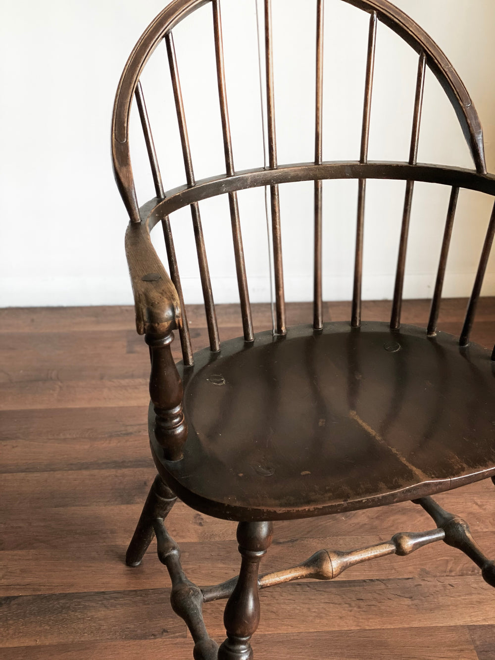 antique sack back windsor chair