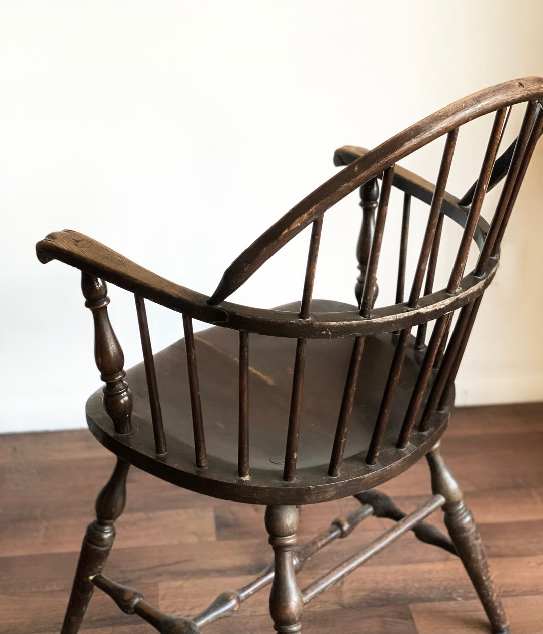 antique sack back windsor chair