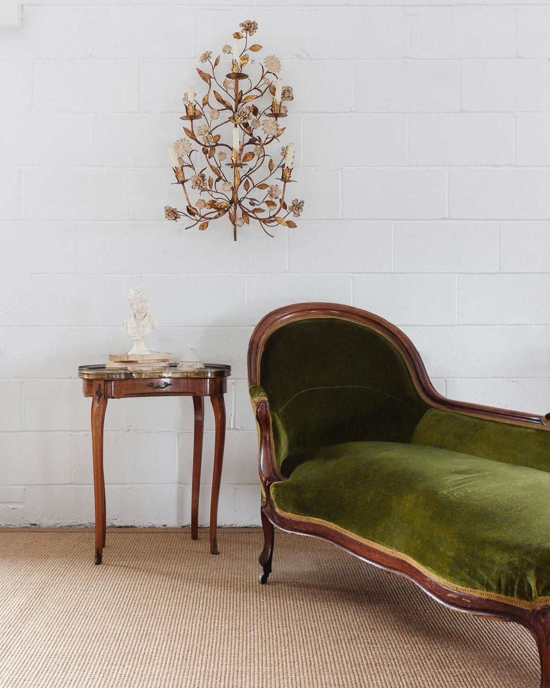 19th century Louis Philippe walnut and green velvet chaise longue