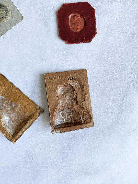 rare 18th & 19th century French intaglio and seal collection