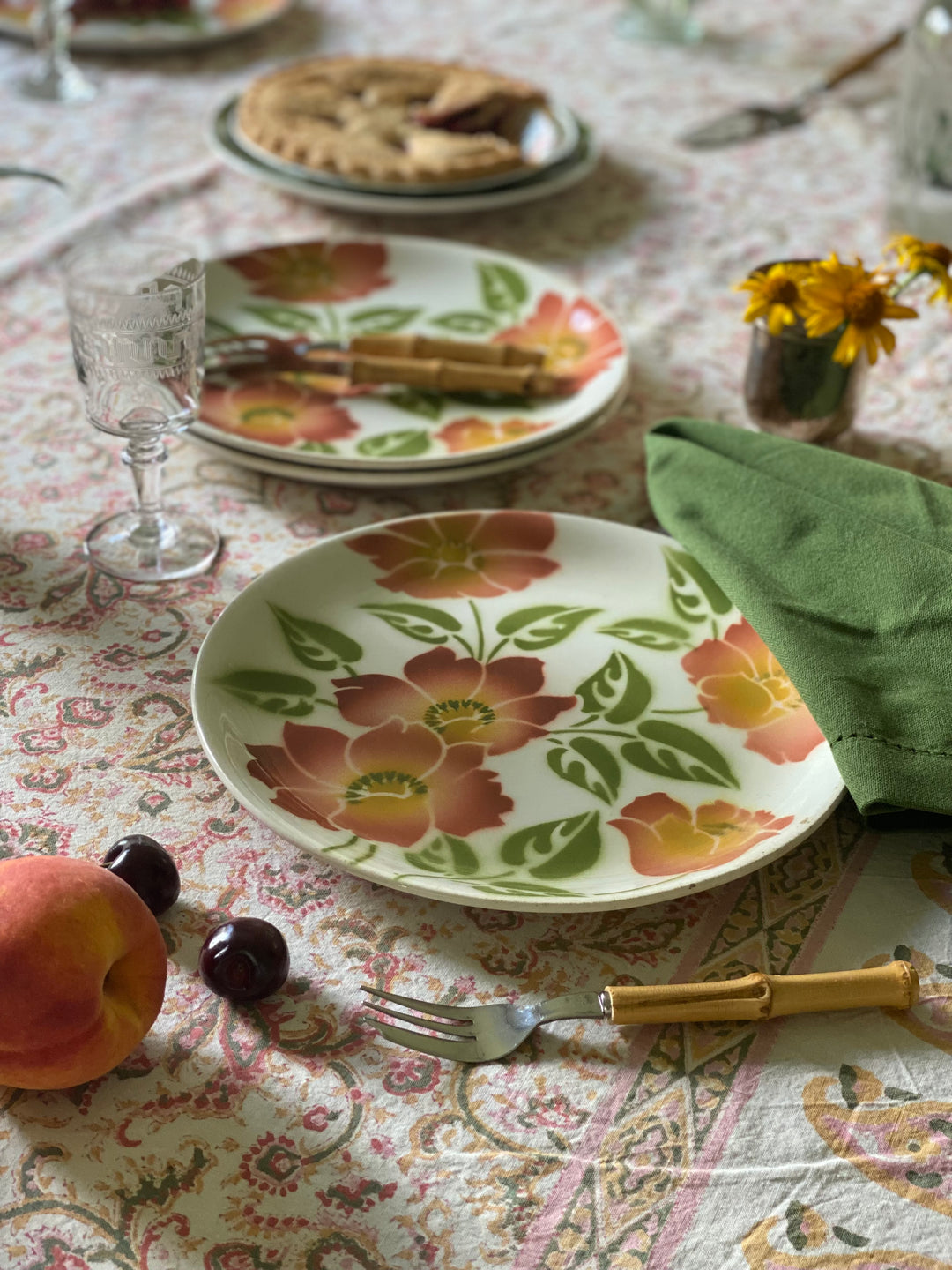 rare 1940s French Orchies faience dinner plates, set of 4