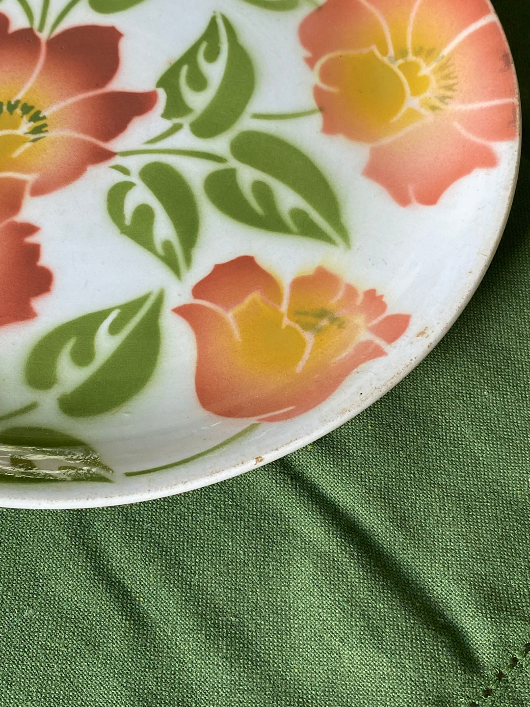 rare 1940s French Orchies faience dinner plates, set of 4