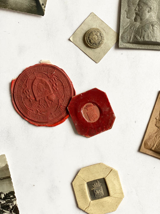 rare 18th & 19th century French intaglio and seal collection