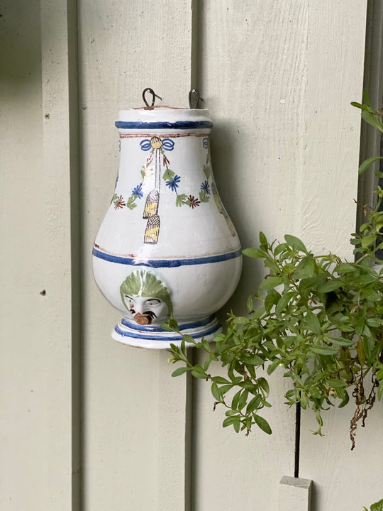 19th century French faience pottery lavabo, attributed to Sinceny