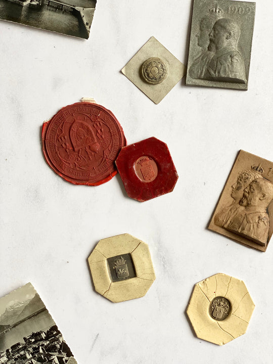 rare 18th & 19th century French intaglio and seal collection