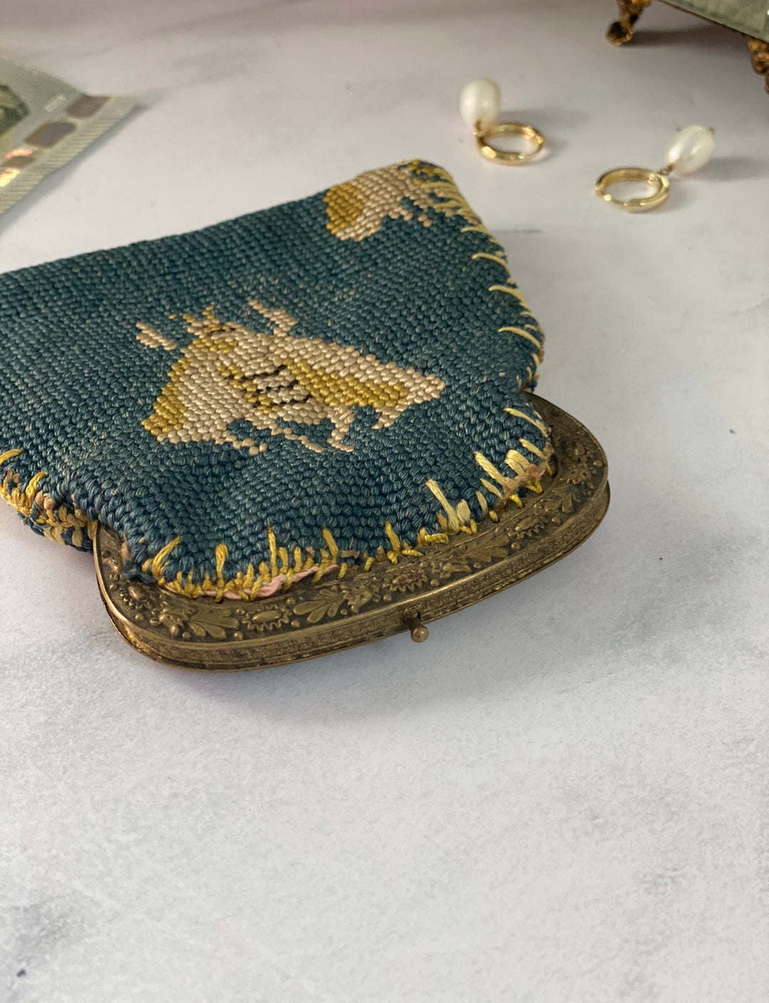 rare 19th century French silk needlepoint tapestry bee motif coin purse
