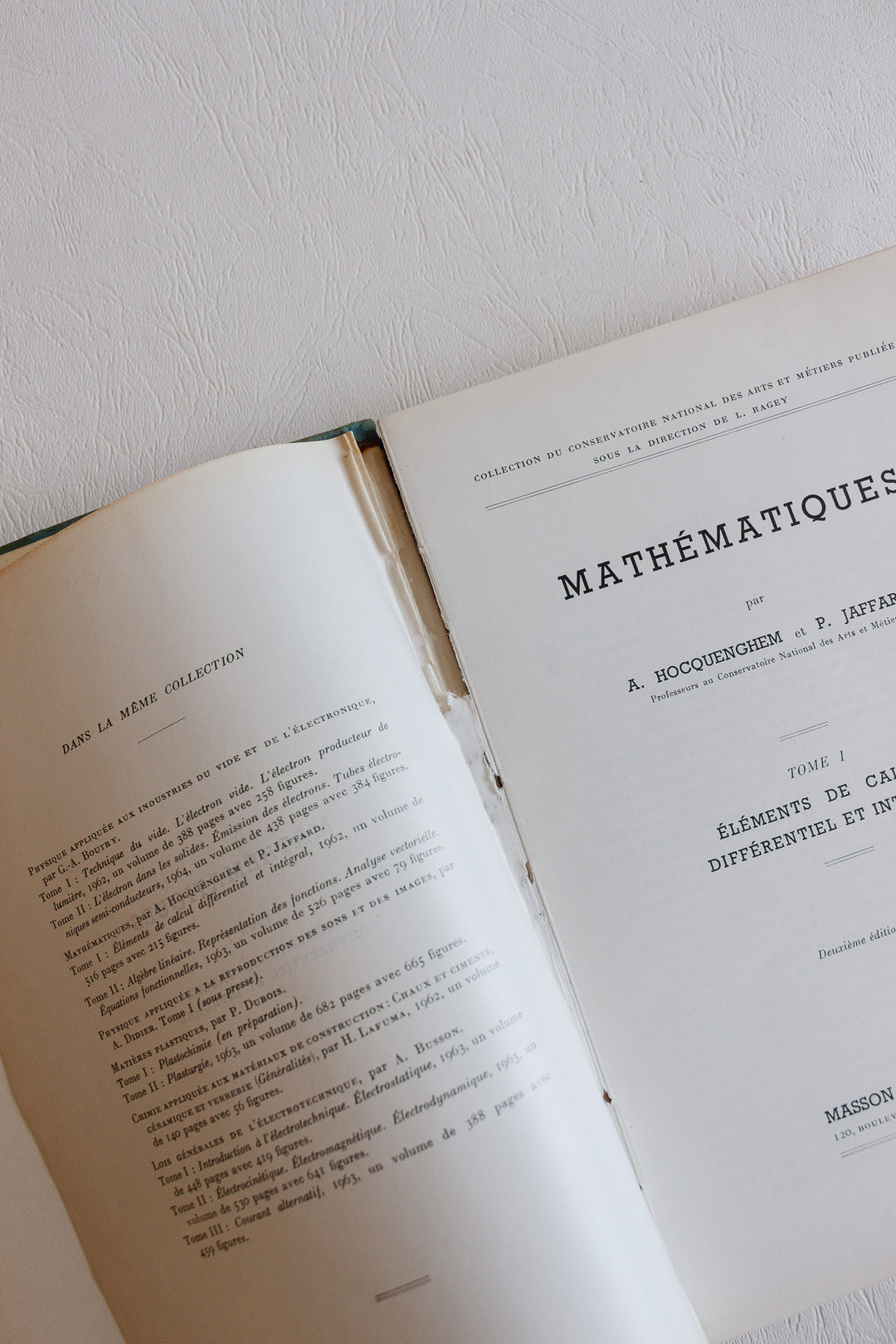 Mathématiques Tome I: éléments de calcul différentiel et intégral