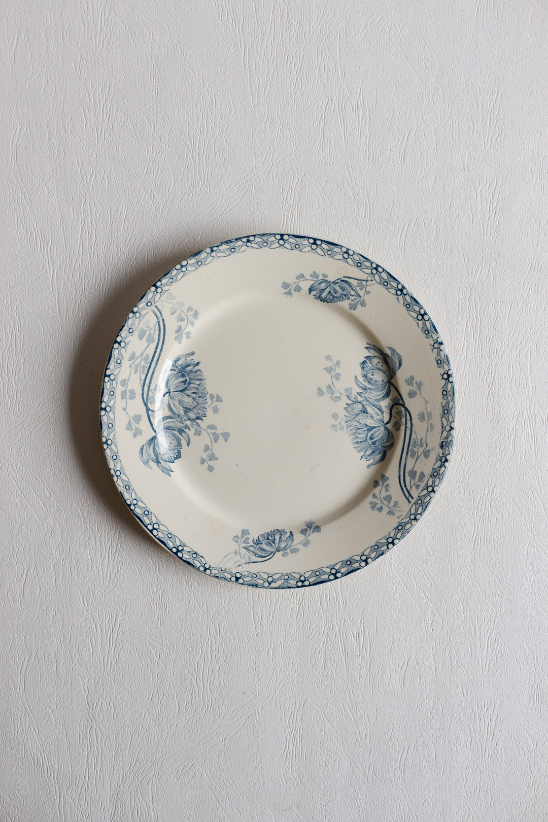 trio of sarreguemines "royat" blue and white plates