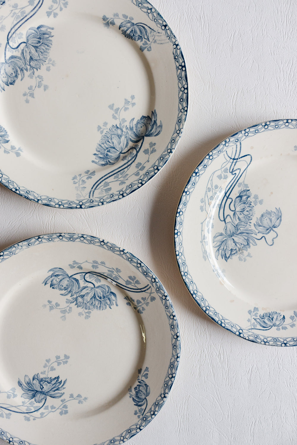 trio of sarreguemines "royat" blue and white plates