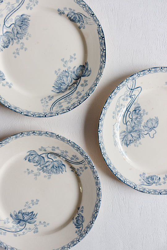 trio of sarreguemines "royat" blue and white plates