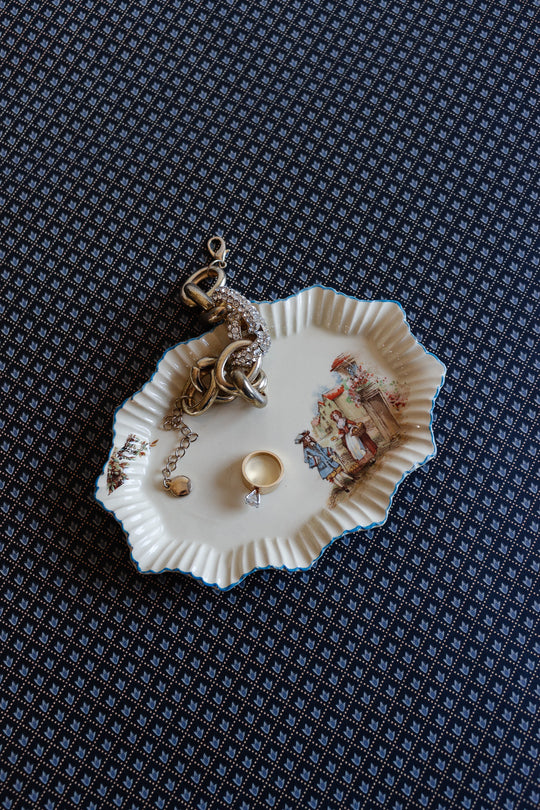 vintage meakin scalloped "sunshine" catch all