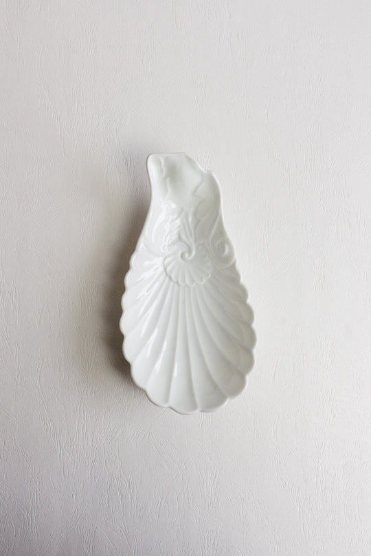 antique french detailed porcelain shell ravier