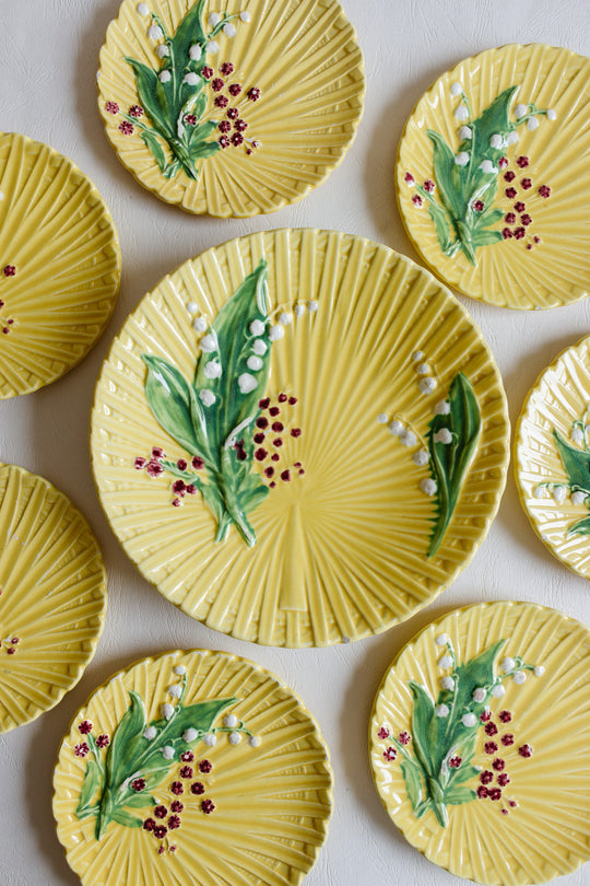 1950s schramberg majolica dessert plates, set of 6 (+1 spare)