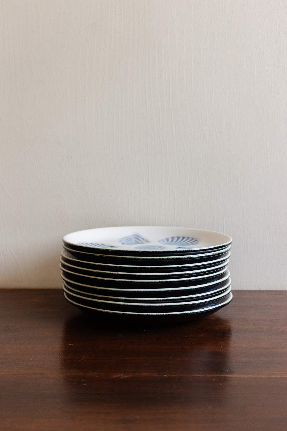 Elchinger, Soufflenheim, Alsace set of 9 oyster plates