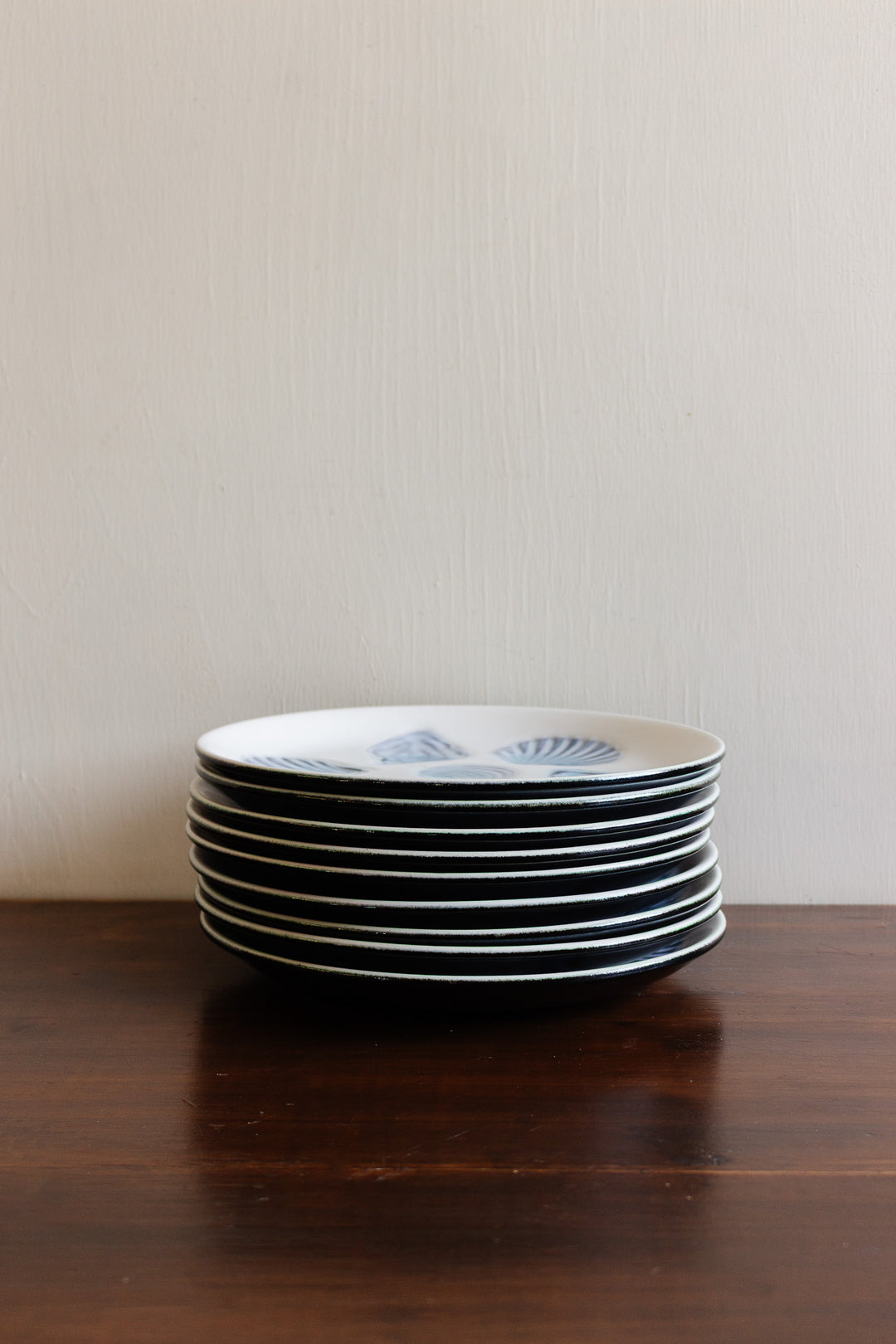 Elchinger, Soufflenheim, Alsace set of 9 oyster plates